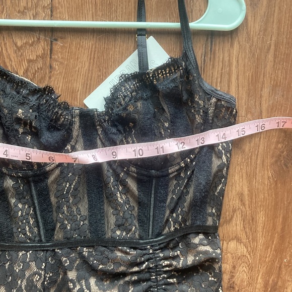 Gorgeous Lace Bustier Maxi Dress, size M - Picture 13 of 14